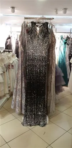 Luxury Evening & Gala Gown Collection Model 69 — Women's Fashion, Evening Gowns, Modest Wear & Hajj Clothing | AFRIMEKS Foreign Trade