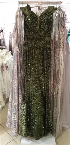 Luxury Evening & Gala Gown Collection Model 67 — Women's Fashion, Evening Gowns, Modest Wear & Hajj Clothing | AFRIMEKS Foreign Trade