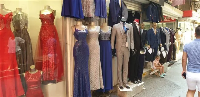 Luxury Evening & Gala Gown Collection Model 68 — Women's Fashion, Evening Gowns, Modest Wear & Hajj Clothing | AFRIMEKS Foreign Trade