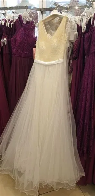 Luxury Evening & Gala Gown Collection Model 112 — Women's Fashion, Evening Gowns, Modest Wear & Hajj Clothing | AFRIMEKS Foreign Trade