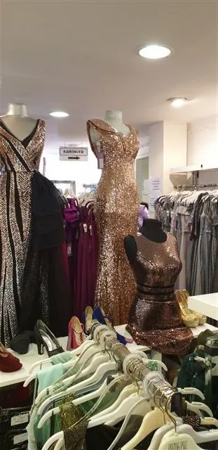 Luxury Evening & Gala Gown Collection Model 44 — Women's Fashion, Evening Gowns, Modest Wear & Hajj Clothing | AFRIMEKS Foreign Trade