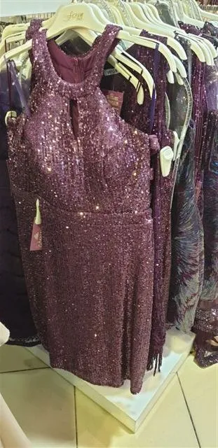 Luxury Evening & Gala Gown Collection Model 51 — Women's Fashion, Evening Gowns, Modest Wear & Hajj Clothing | AFRIMEKS Foreign Trade