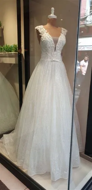 Luxury Evening & Gala Gown Collection Model 63 — Women's Fashion, Evening Gowns, Modest Wear & Hajj Clothing | AFRIMEKS Foreign Trade