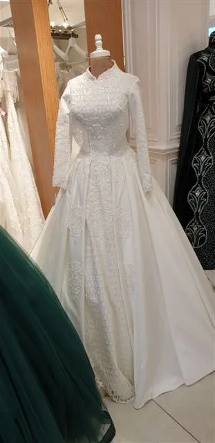 Luxury Evening & Gala Gown Collection Model 83 — Women's Fashion, Evening Gowns, Modest Wear & Hajj Clothing | AFRIMEKS Foreign Trade