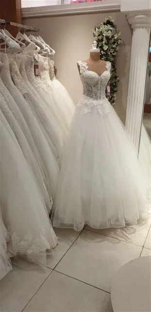 Luxury Evening & Gala Gown Collection Model 38 — Women's Fashion, Evening Gowns, Modest Wear & Hajj Clothing | AFRIMEKS Foreign Trade