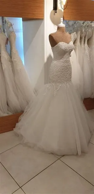 Luxury Evening & Gala Gown Collection Model 85 — Women's Fashion, Evening Gowns, Modest Wear & Hajj Clothing | AFRIMEKS Foreign Trade