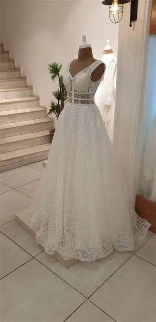 Luxury Evening & Gala Gown Collection Model 119 — Women's Fashion, Evening Gowns, Modest Wear & Hajj Clothing | AFRIMEKS Foreign Trade