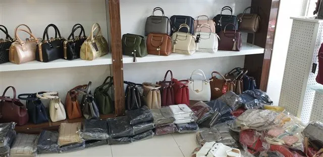 Luxury Women's Daily Shoulder & Handbag — Export Series Model 131 — Women's Handbags, Shoulder Bags & Evening Clutches | AFRIMEKS Foreign Trade