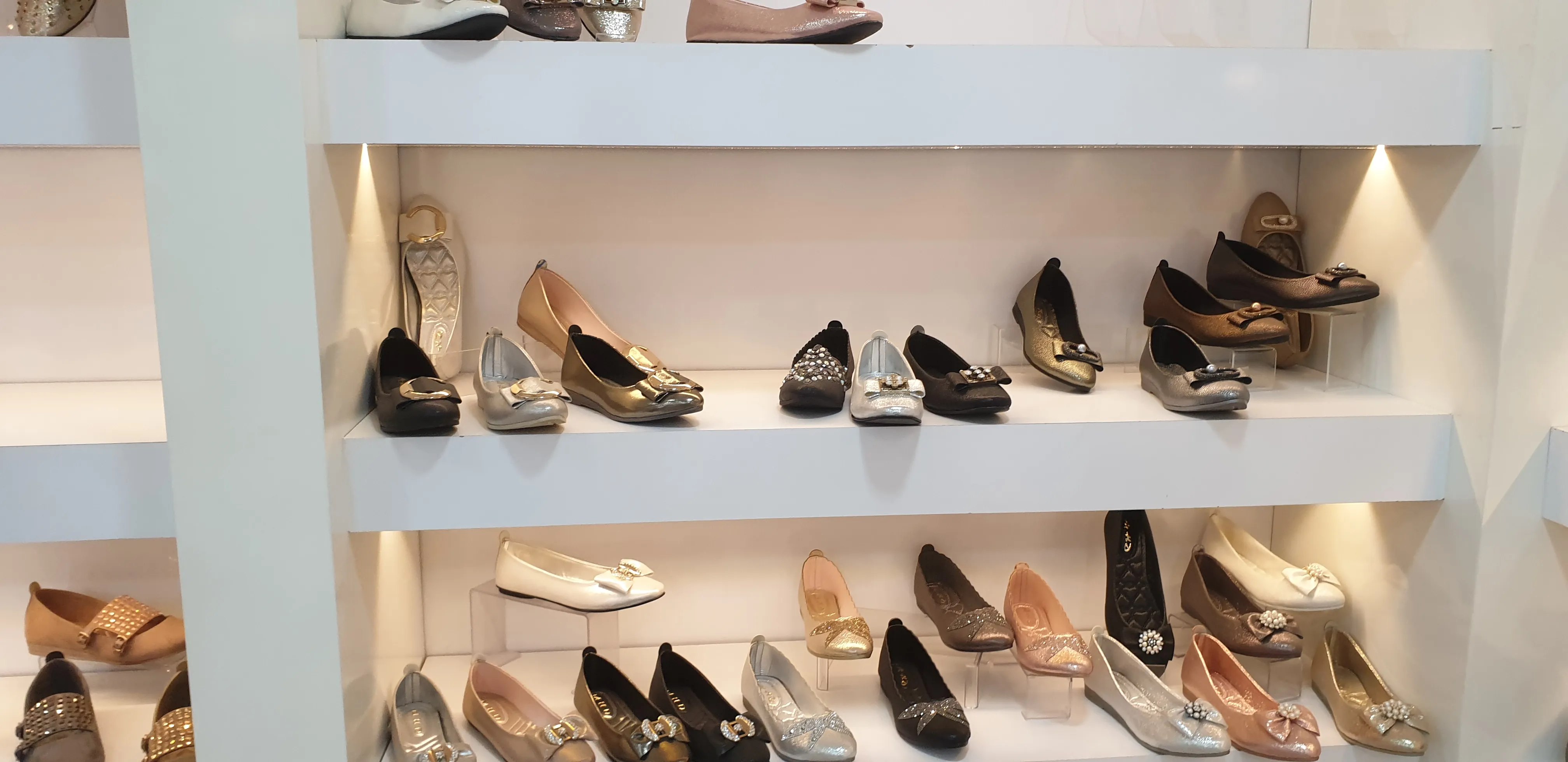 Genuine Leather & Suede Casual Export Shoes Model 1 — Casual, Bridal & Formal Evening Footwear Collections | AFRIMEKS Foreign Trade