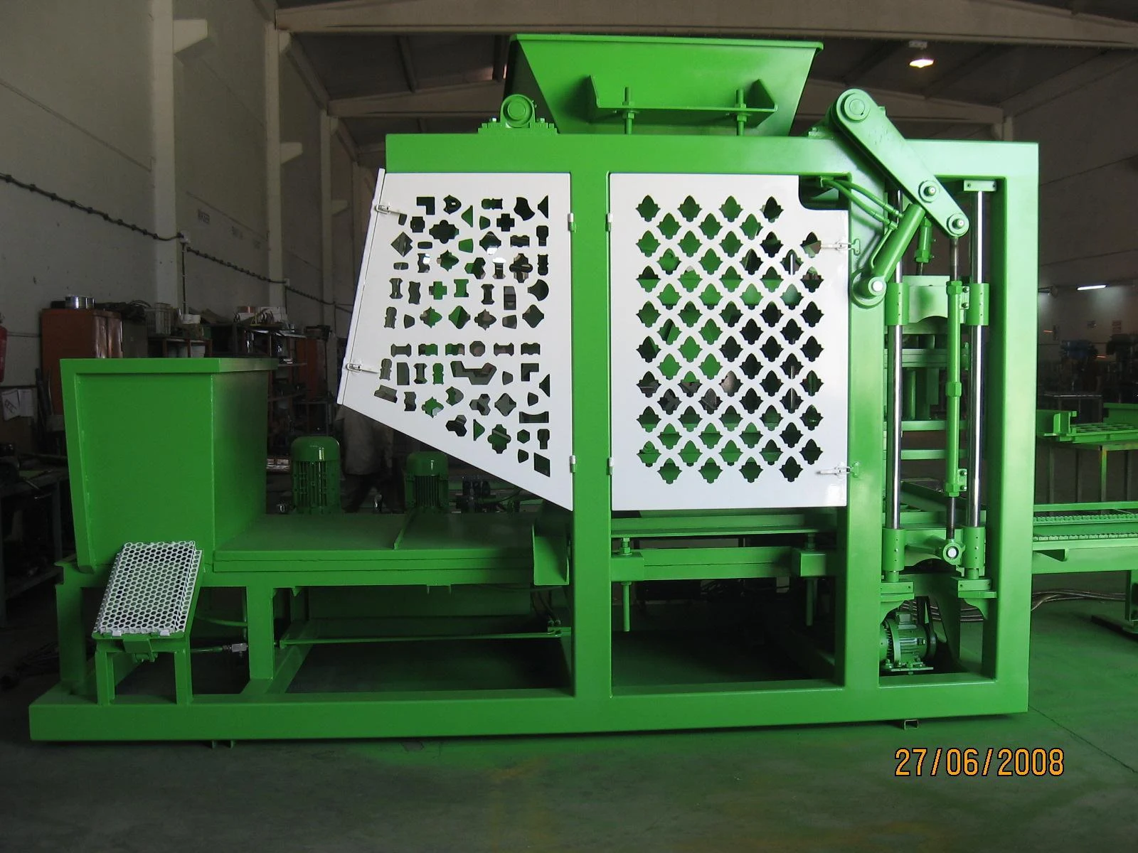 Semi-Automatic Concrete Block, Pumice & Curbstone Press Machine Model 2 — Industrial Manufacturing & Factory Production Machinery | AFRIMEKS Foreign Trade