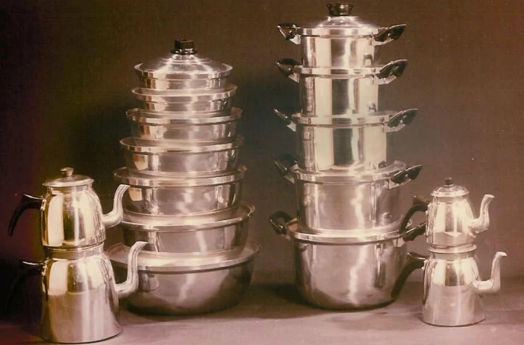 Enamel & Aluminum Cookware Group / Pots & Teapot Set Model 33 — Kitchenware, Glassware & Household Plastics | AFRIMEKS Foreign Trade