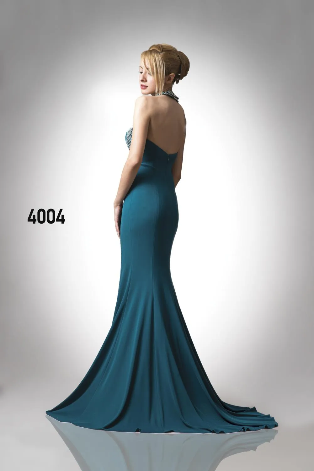 Luxury Evening & Gala Gown Collection Model 45 — Women's Fashion, Evening Gowns, Modest Wear & Hajj Clothing | AFRIMEKS Foreign Trade