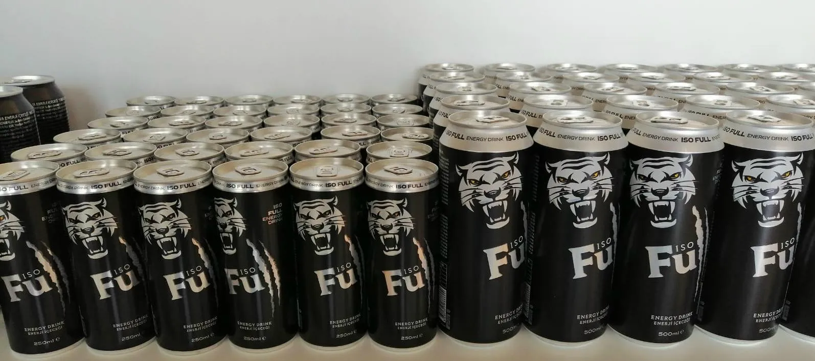 Locca & Full Fruit Carbonated Soft Drink & Energy Drink (250ml) Model 6 — Food, Pulses & Fast-Moving Consumer Goods | AFRIMEKS Foreign Trade
