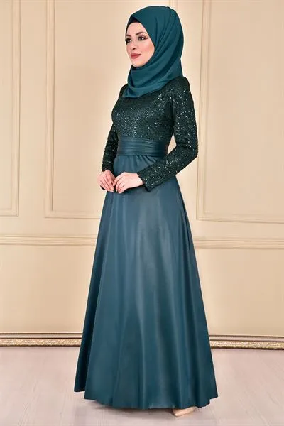 Ustu Sequin Embellished Evening Dress Emerald Green Asm21 — Export Series 26 — Women's Fashion, Evening Gowns, Modest Wear & Hajj Clothing | AFRIMEKS Foreign Trade